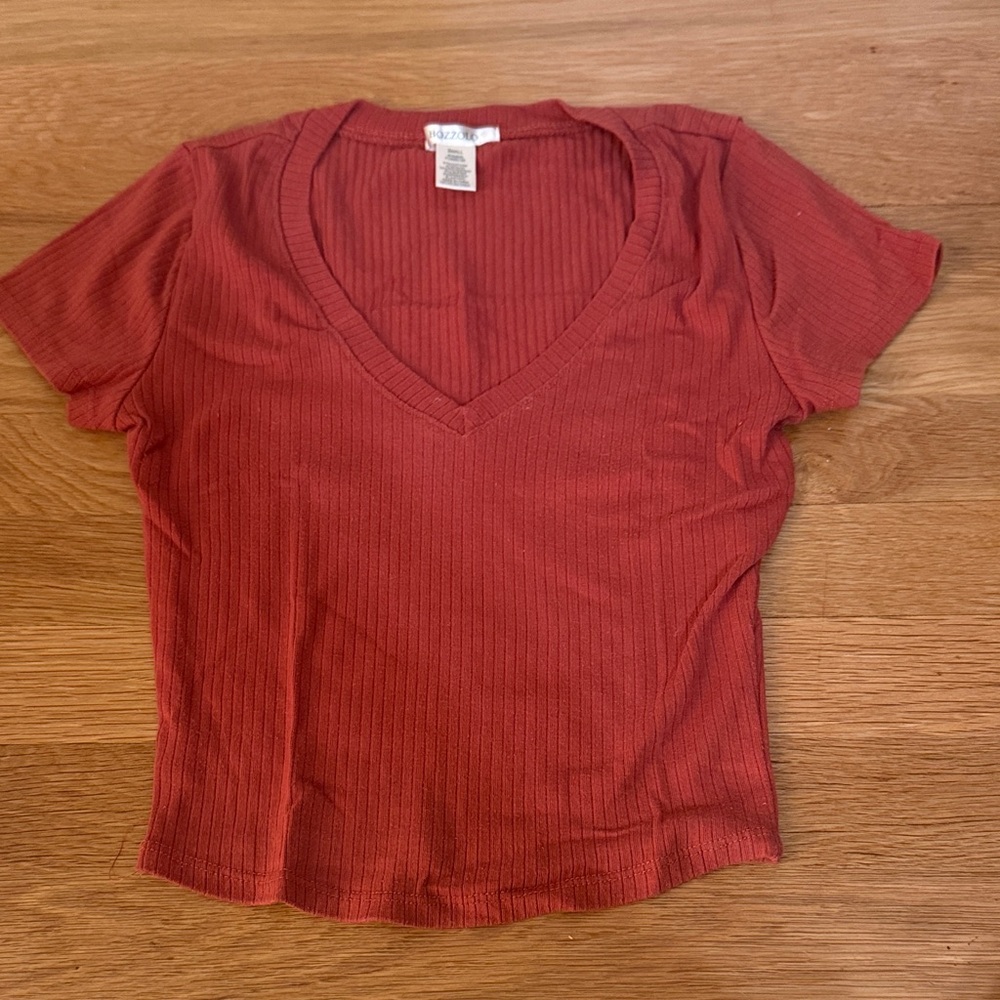 Women's Red V-Neck Ribbed Top